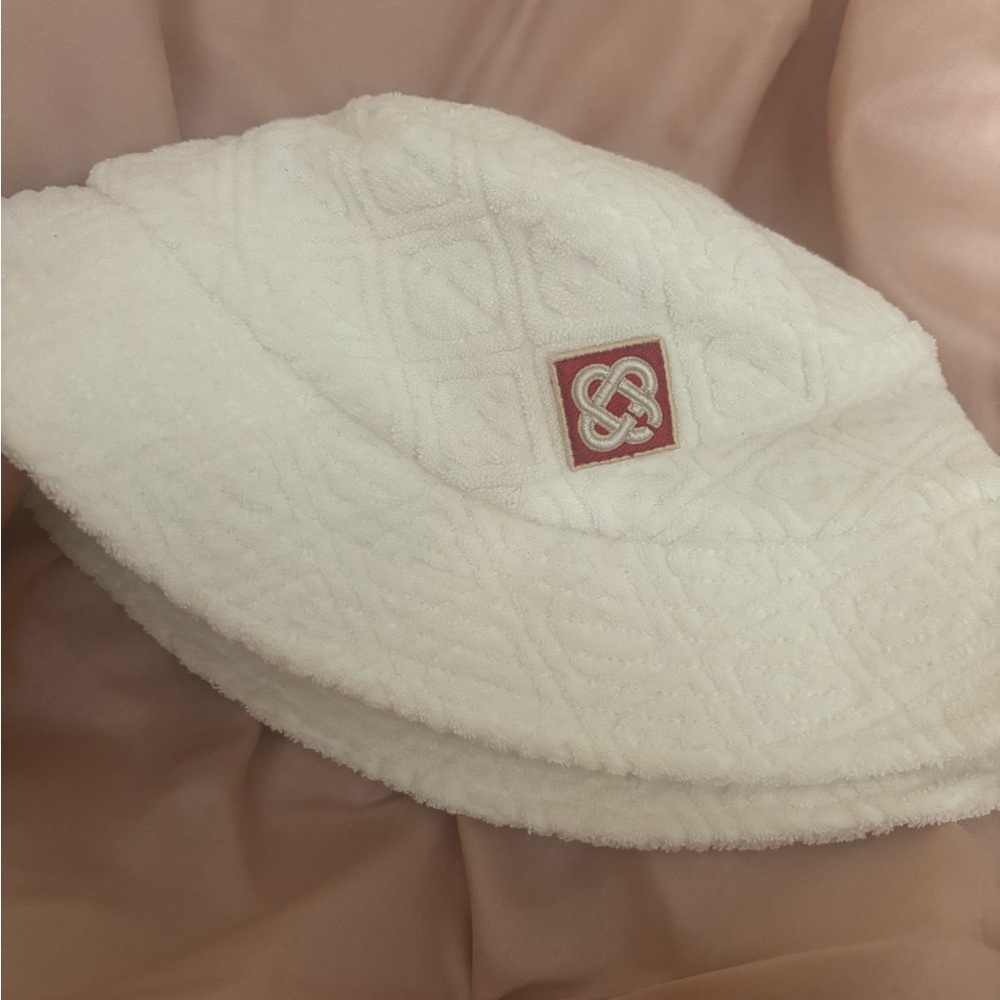 Chic White Bucket Hat with Red Accent